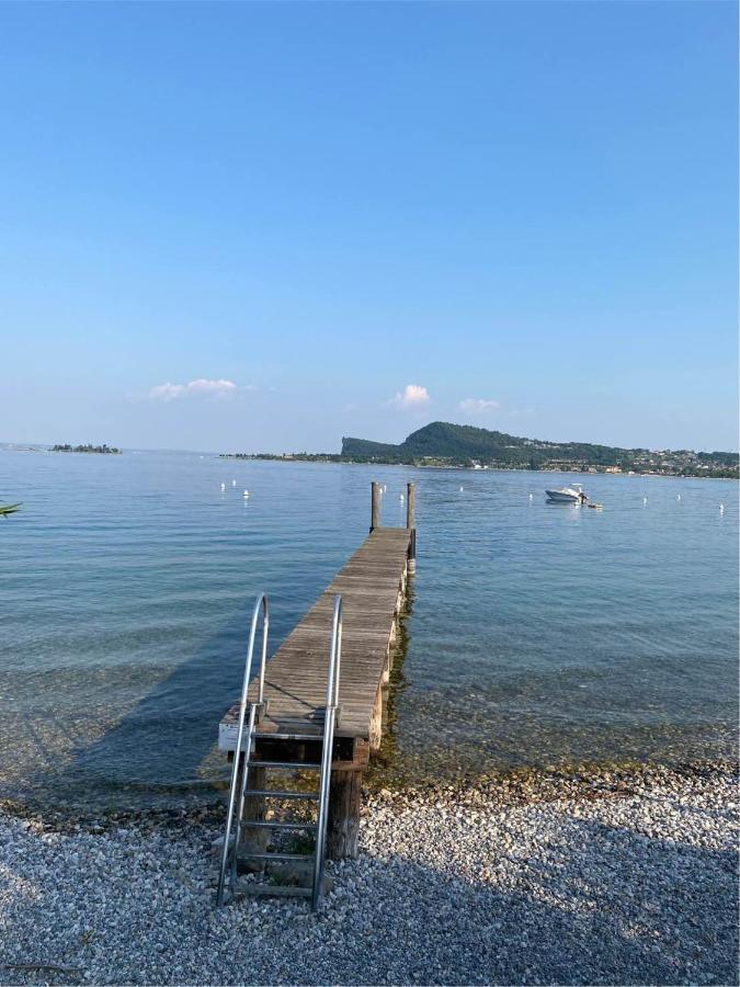 Casa Vacanze Gardiolina San Felice del Benaco Exterior photo